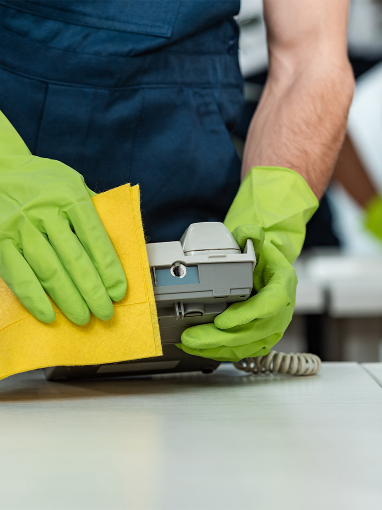 office-cleaning-text-photo